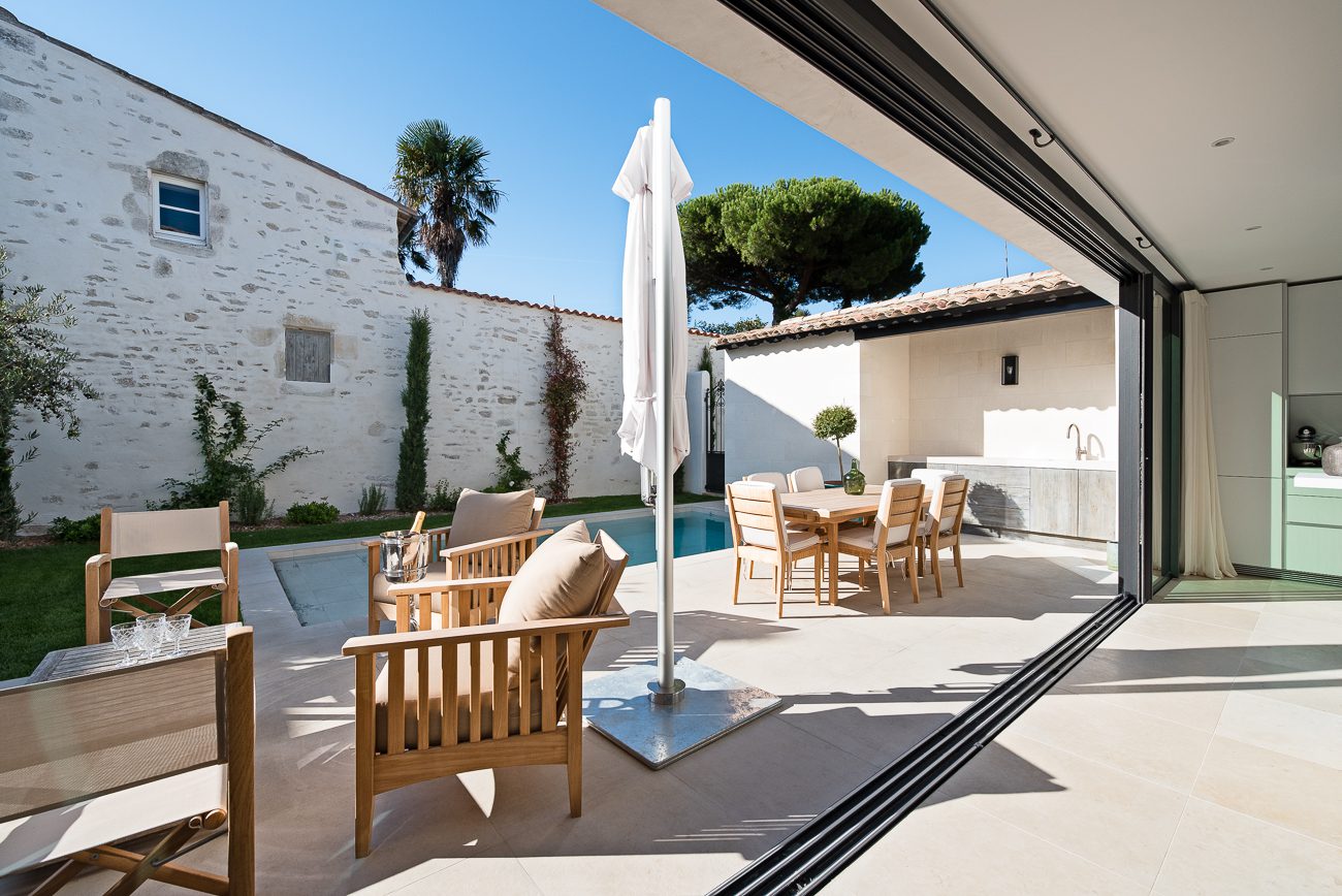 UBIK_architectes_domaine_de_luxe_Saint_Martin_de_Re_INFINEST_09