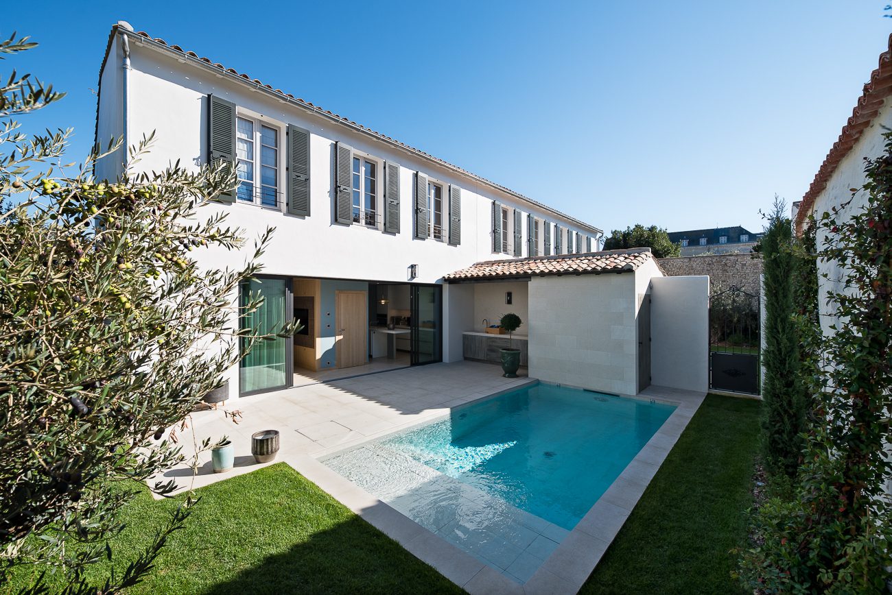 UBIK_architectes_domaine_de_luxe_Saint_Martin_de_Re_INFINEST_11